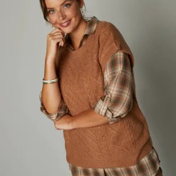 Trui En Vest<Blancheporte Mouwloze trui met kabelmotieven en afhangende schouders karamel