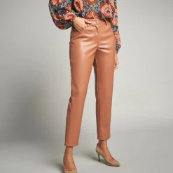 Broek<Lora Zellini Nauwsluitende 7/8-broek, gecoat aspect karamel