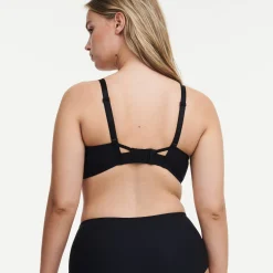 Beha<Chantelle Omhullende beha in tricot en kant 'Play' - met beugels zwart