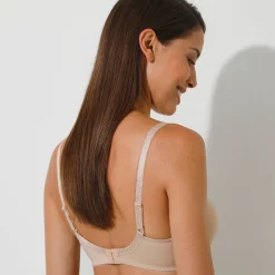 Beha<Triumph Omhullende beha in tricot en kant "Amourette" - met beugels huidkleur
