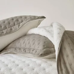 Deken En Bedsprei|Deken, Boutis En Bedsprei<Blancheporte Omkeerbaar deken in gematelasseerde microvezel/sherpa beige