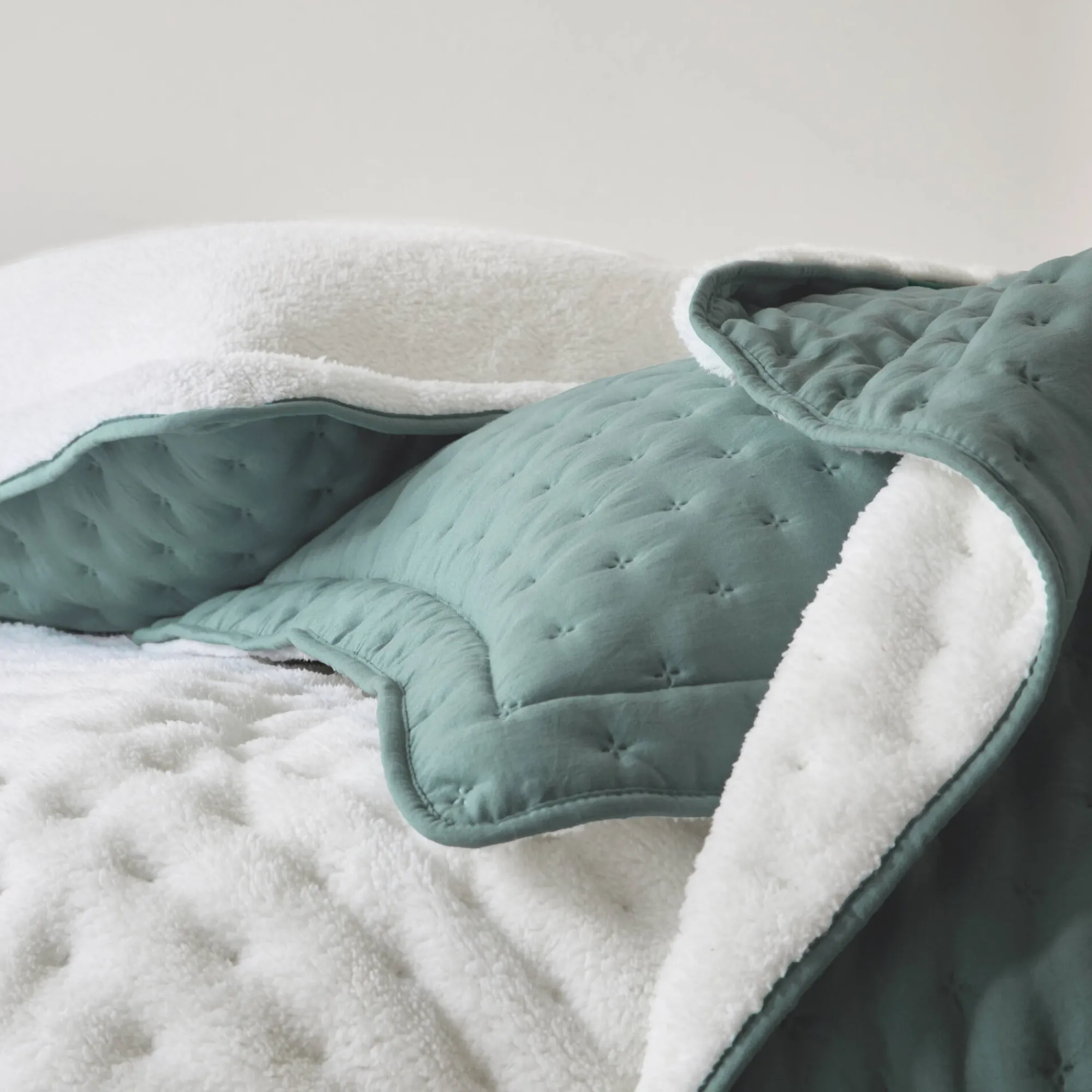 Deken En Bedsprei|Deken, Boutis En Bedsprei<Blancheporte Omkeerbaar deken in gematelasseerde microvezel/sherpa eucalyptus