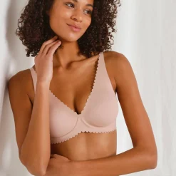 Beha<Dim Onzichtbare beha in microvezel Body Touch - met flexibele beugels huidkleur