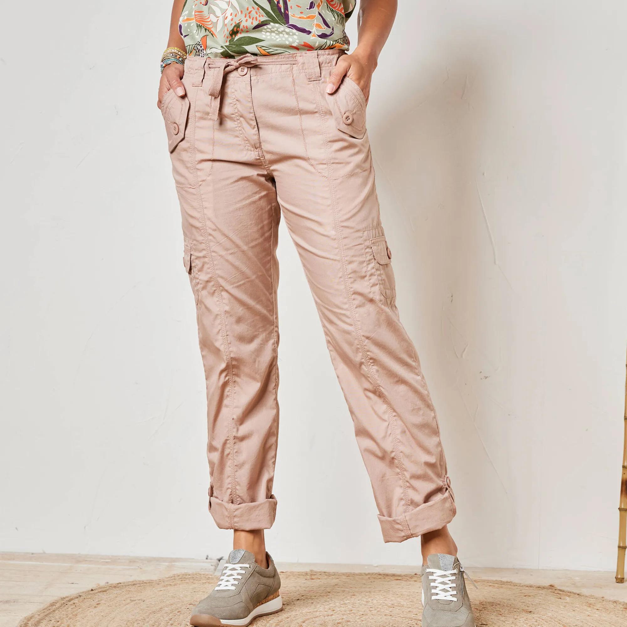 Broek<Blancheporte Oprolbare broek in battlestijl lichttaupe
