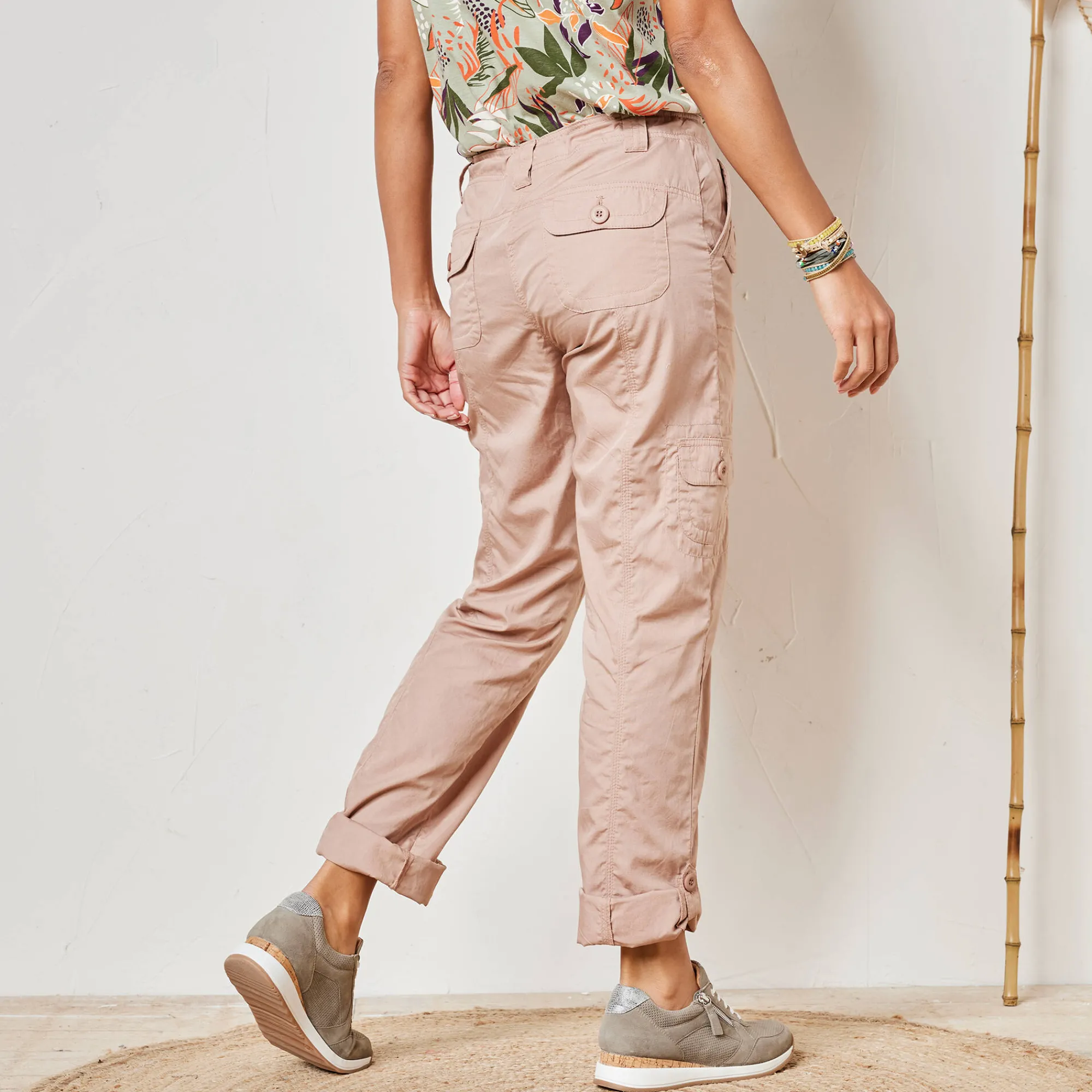 Broek<Blancheporte Oprolbare broek in battlestijl lichttaupe