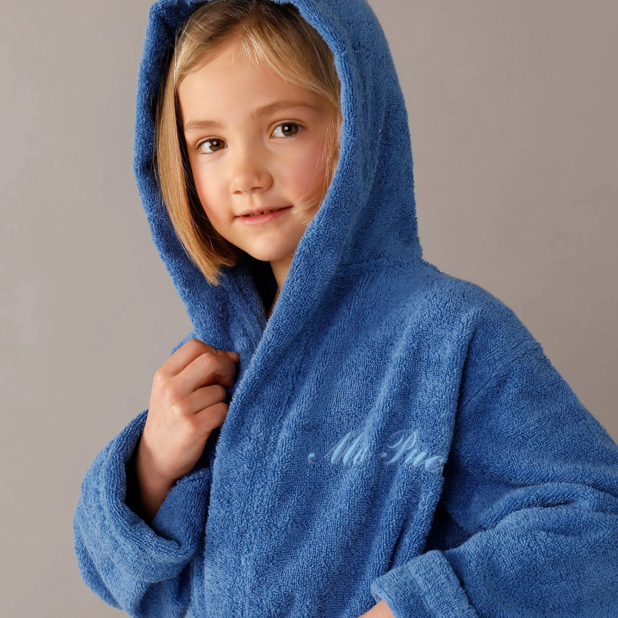 Badjas|Handdoek En Badlaken Kids<Colombine des petits Personaliseerbare badjas met kap in badstof, kinderen felblauw