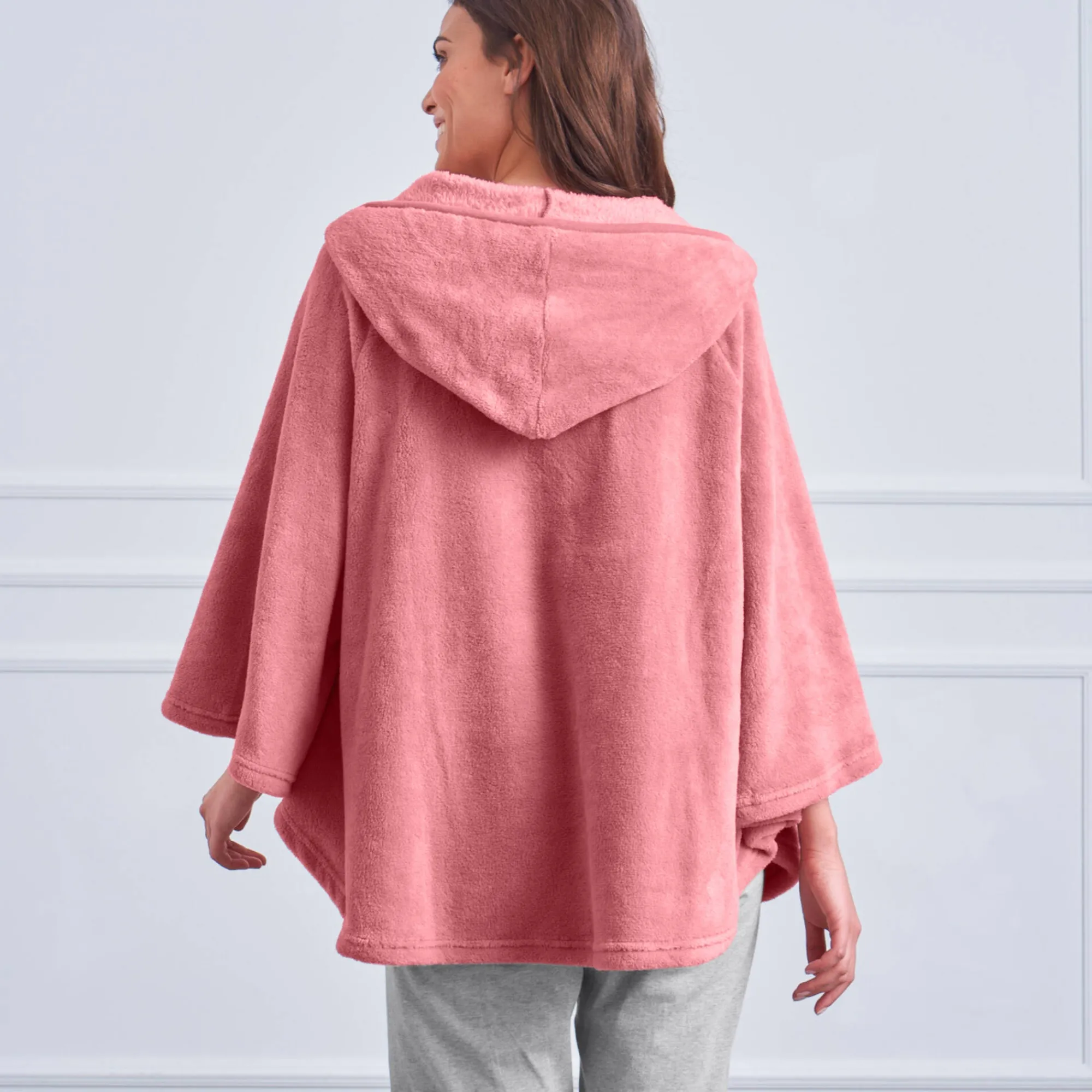 Peignoir En Kamerjas<Blancheporte Poncho in fleece met pluchetouch en kap poederroze