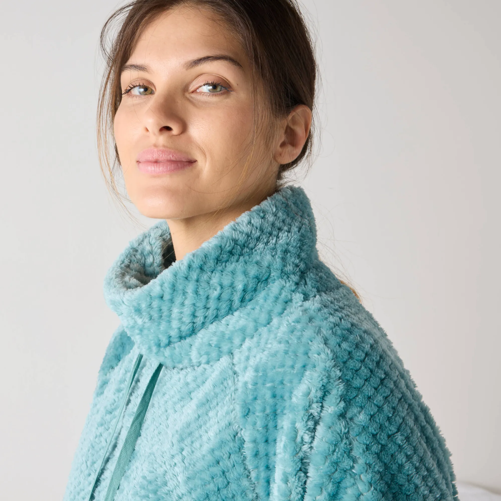 Peignoir En Kamerjas<Blancheporte Poncho in fleecetricot met textuur, opstaande kraag grijsblauw