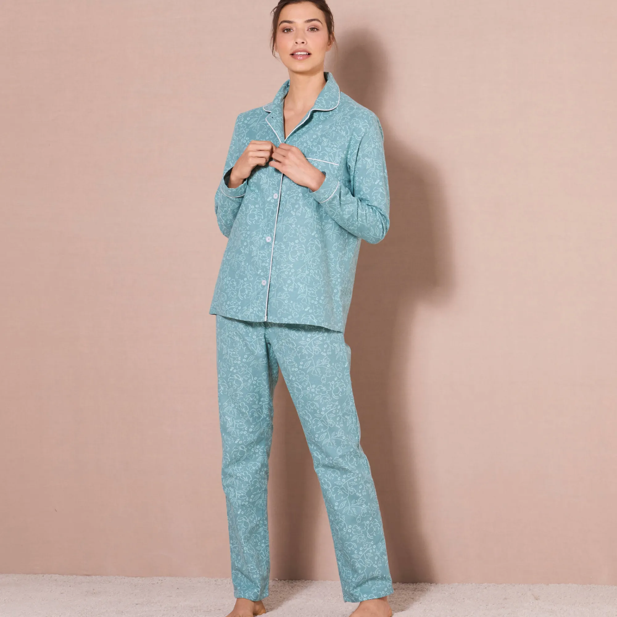 Pyjama<Blancheporte Pyjama in flanel met bloemenprint celadon