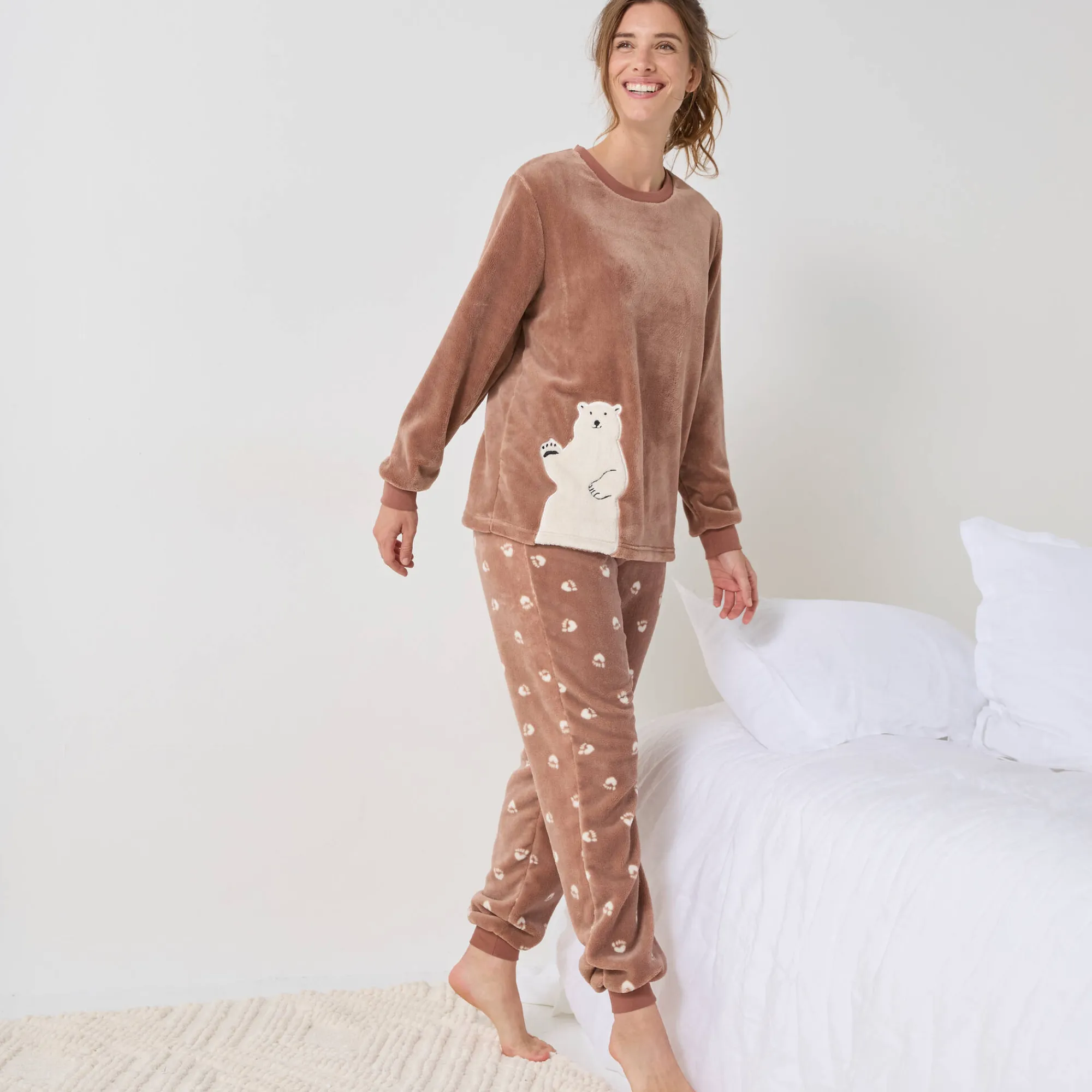 Pyjama<Blancheporte Pyjama in fleece 'ijsbeer' motief, lange mouwen karamel