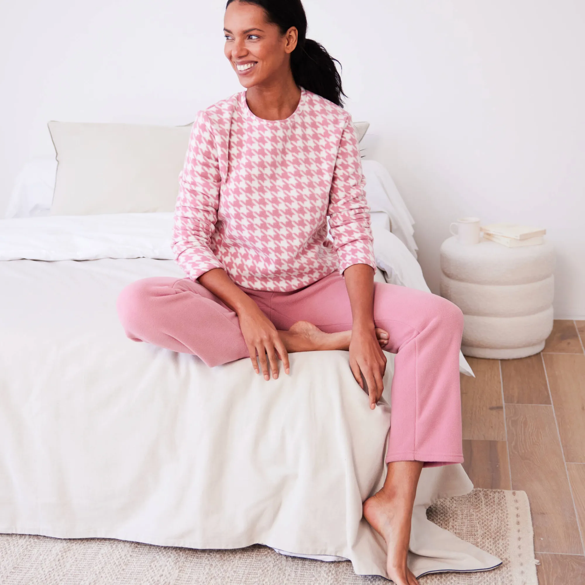 Pyjama<Blancheporte Pyjama in fleece met pied-de-coq print roze