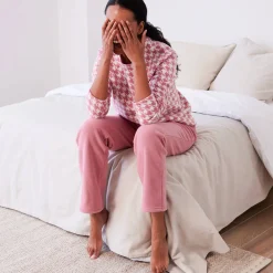 Pyjama<Blancheporte Pyjama in fleece met pied-de-coq print roze