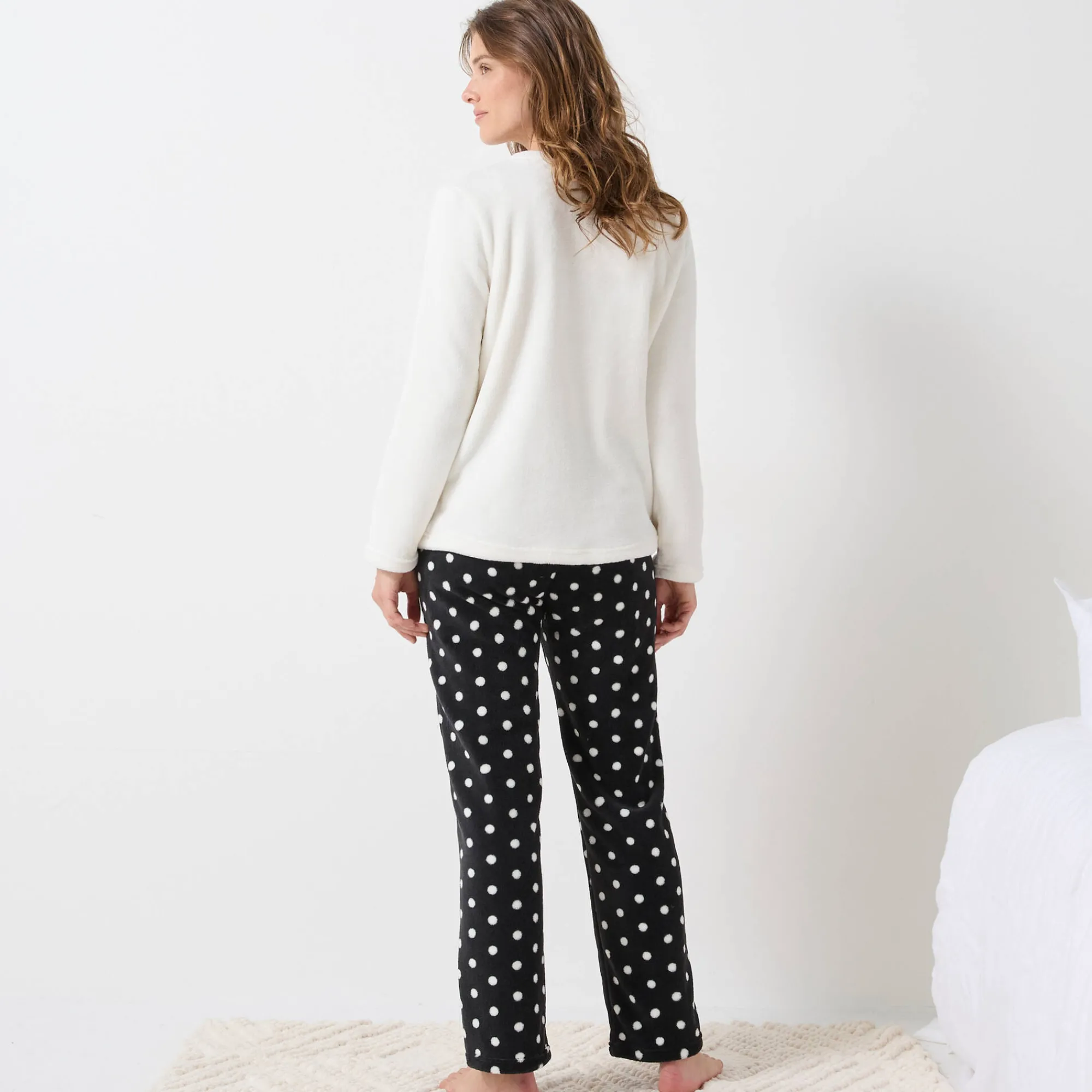 Pyjama<Blancheporte Pyjama in fleece met pluchetouch, hartjes- en stippenmotief ecru / zwart