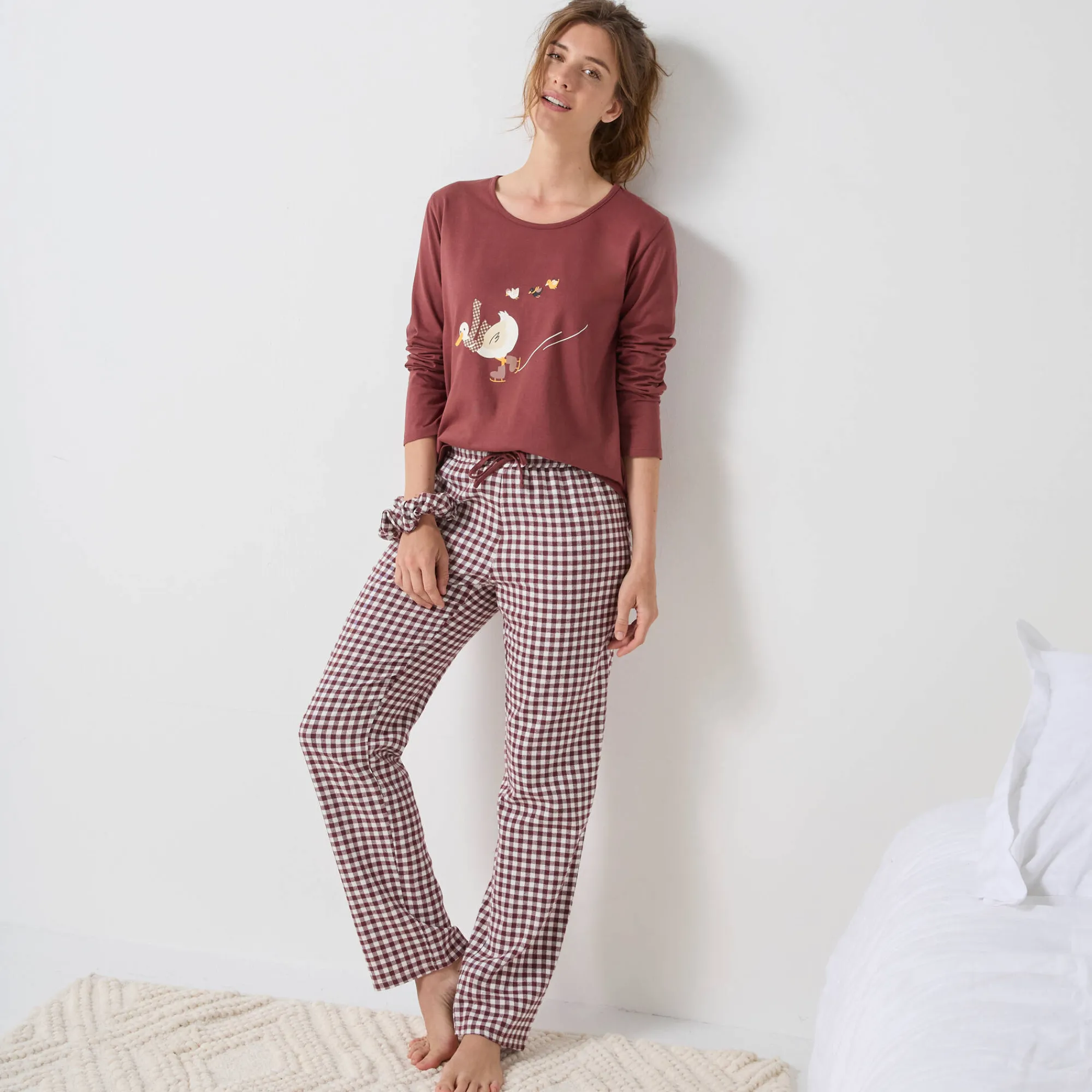 Pyjama<Blancheporte Pyjama met 'eenden' print en vichy in katoen-flanel + bijpassende scrunchy chocolade / ecru