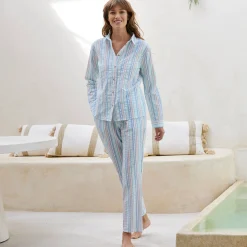 Pyjama<Blancheporte Pyjama met knopen in seersucker - hemdkraag ecru / blauw