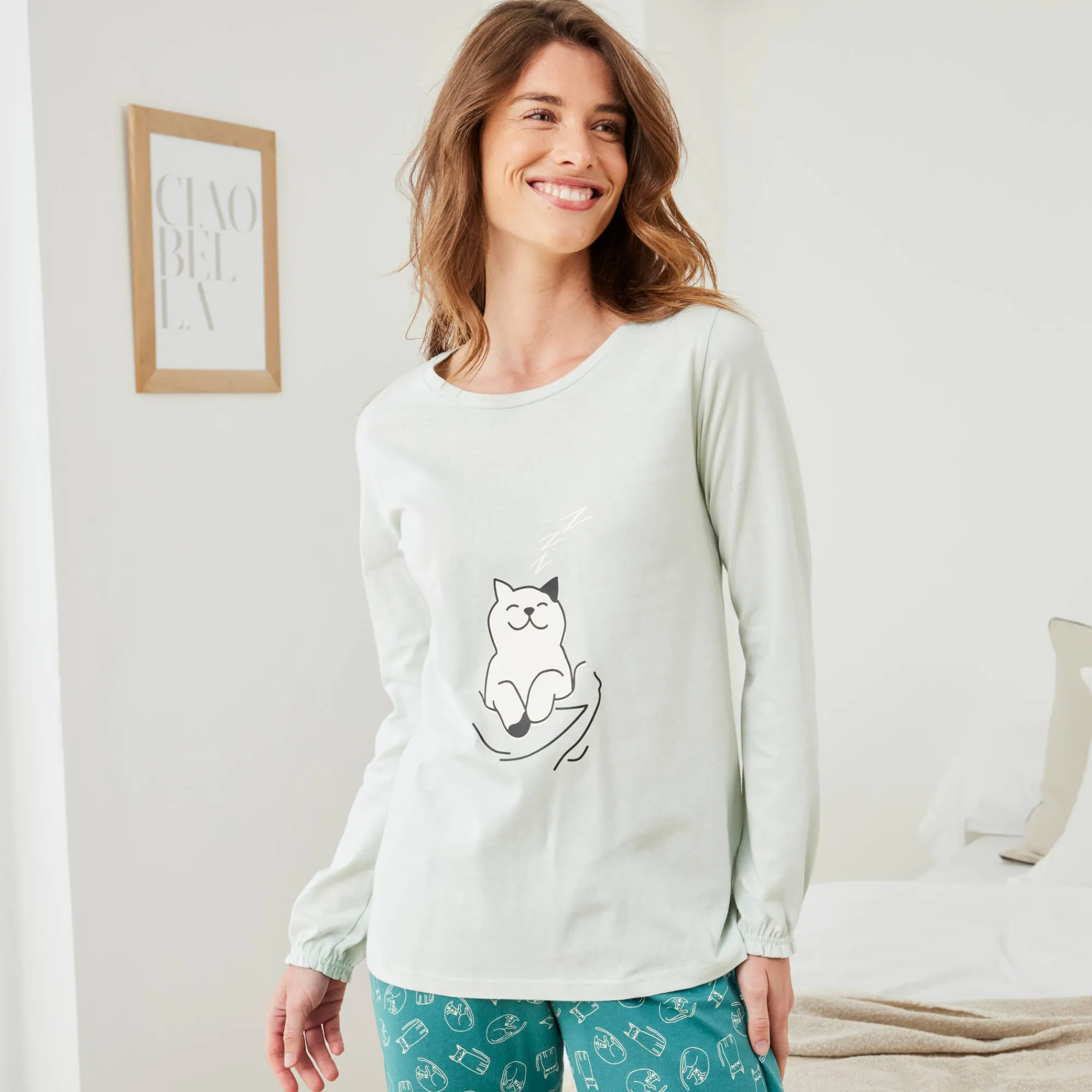 Pyjama<Blancheporte Pyjama met "poes" motief en lange strookmouwen groen / celadon