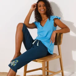 Pyjama<Blancheporte 3/4-pyjamabroek met geplaatste bloemblaadjesprint donkerblauw
