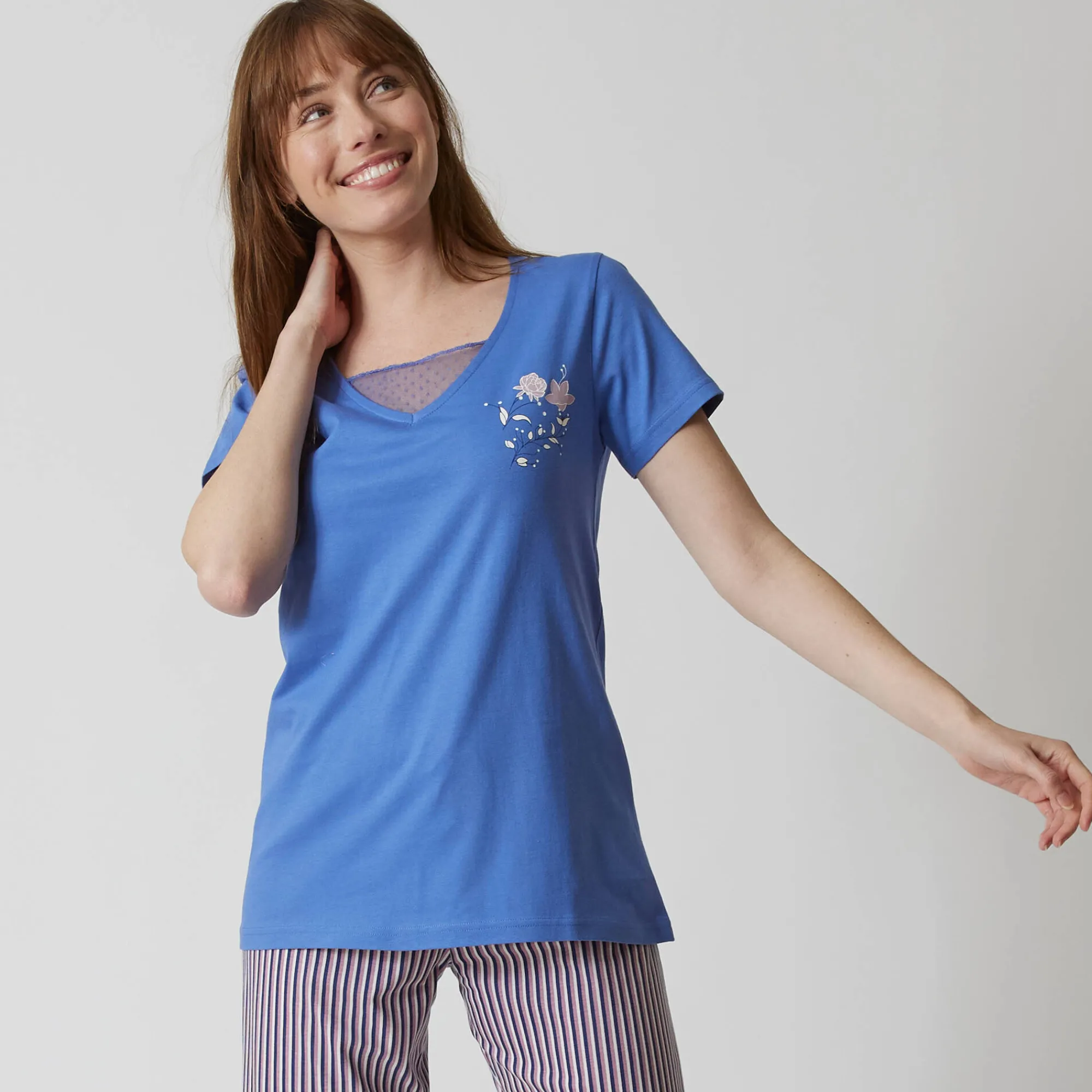 Pyjama<Blancheporte Pyjamashirt met korte mouwen en bloemenmotief jeansblauw