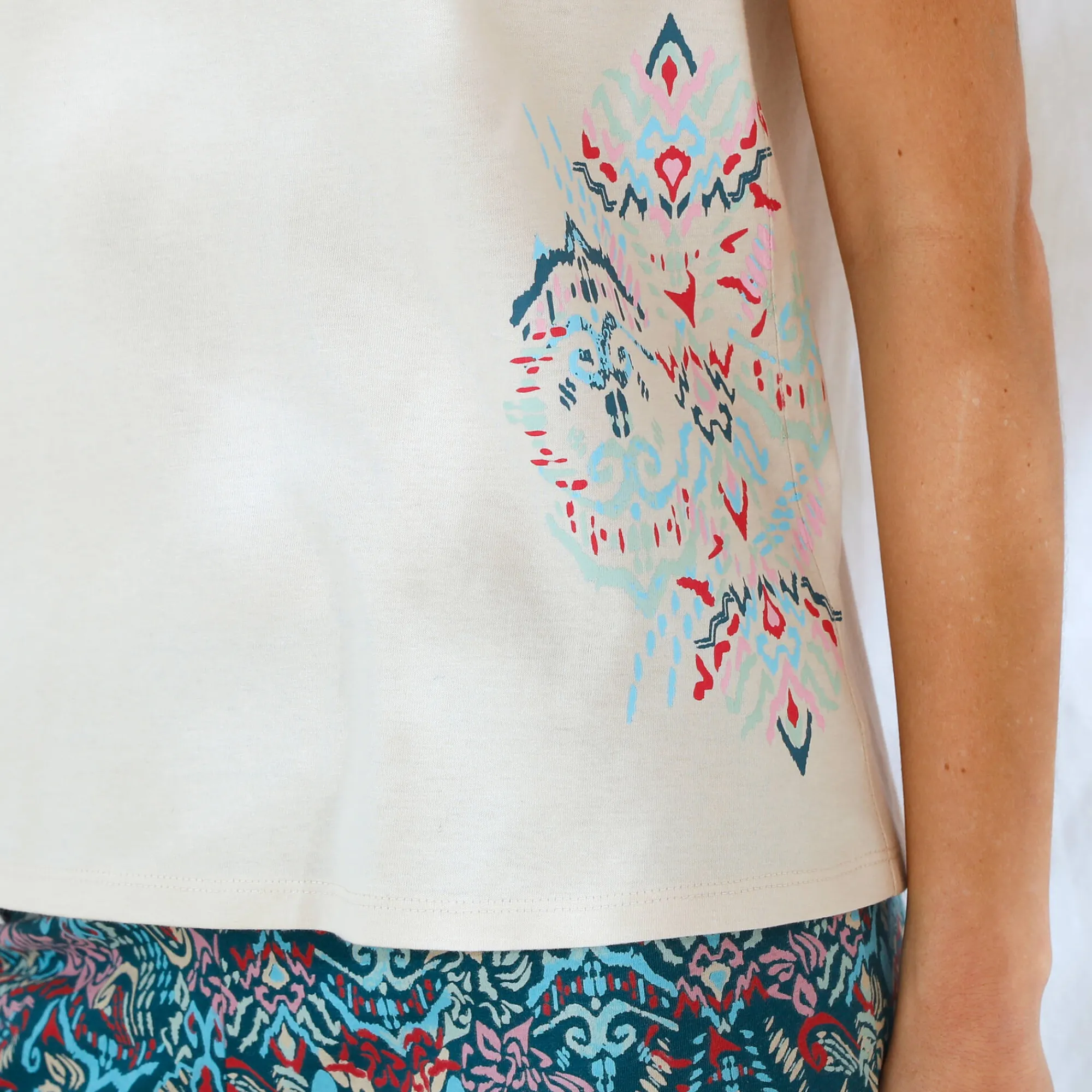 Pyjama<Blancheporte Pyjama-T-shirt met Ikat-print zandkleur