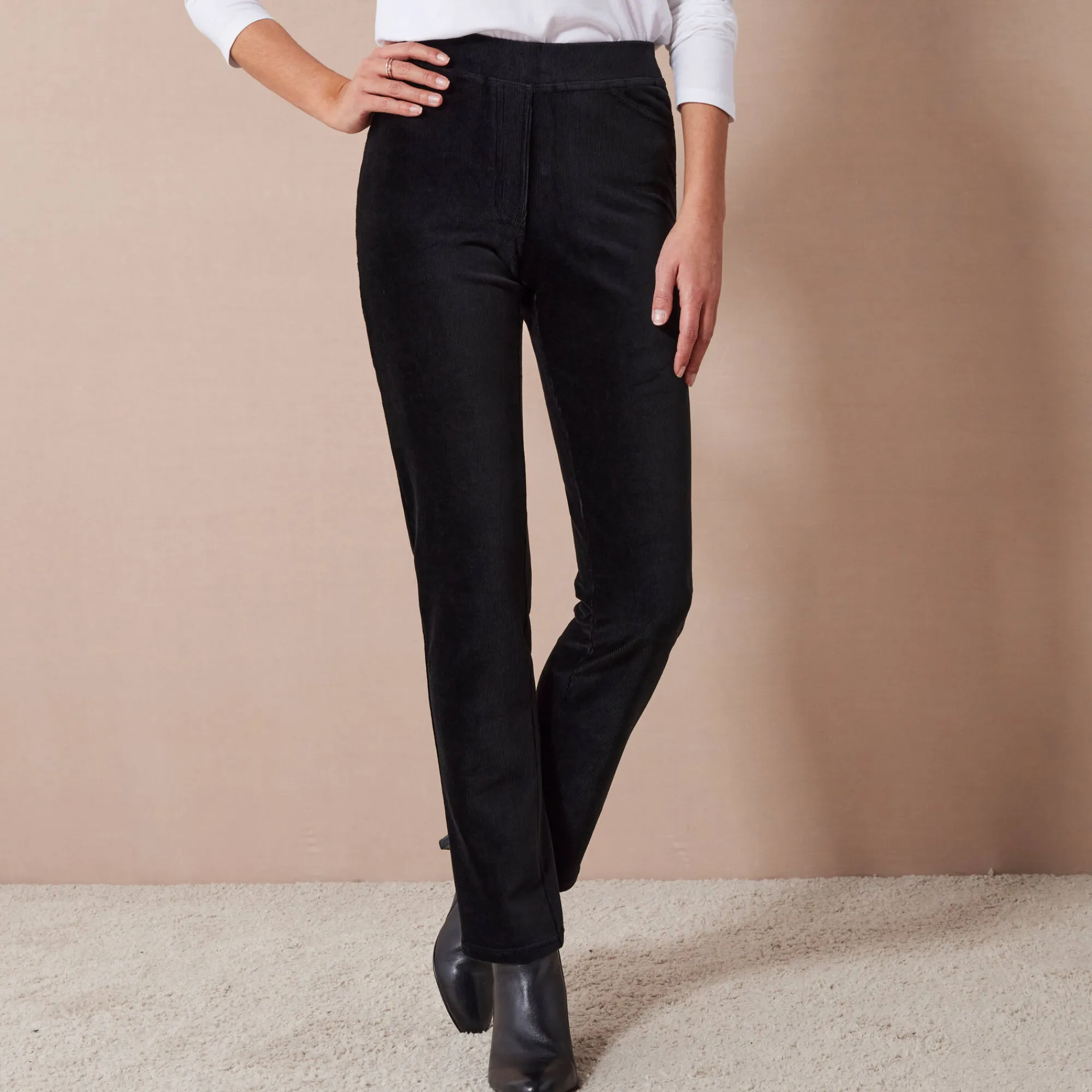 Broek<Blancheporte Rechte broek in fluweeltricot zwart