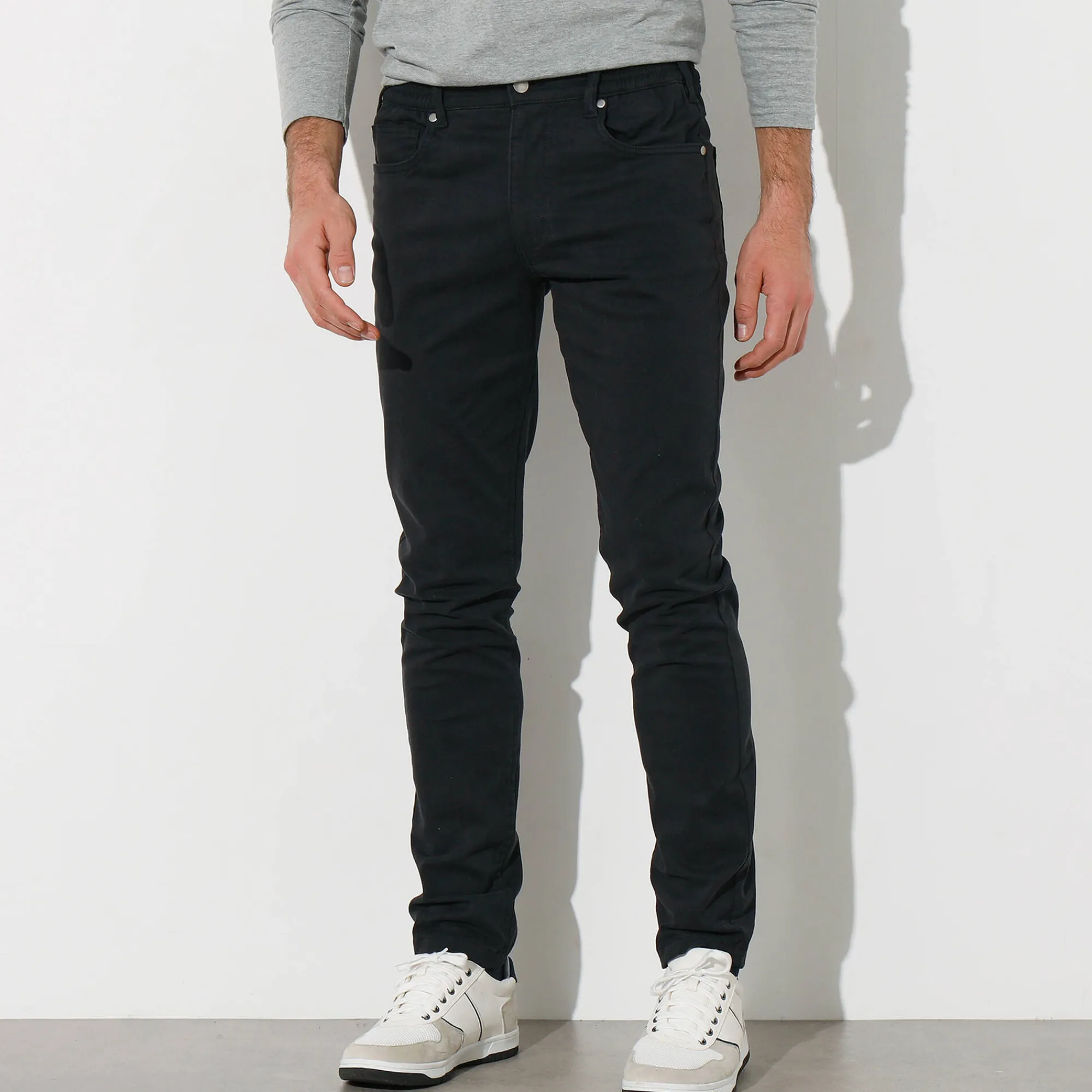 Broek<Blancheporte Rechte broek in rekbare twill zwart
