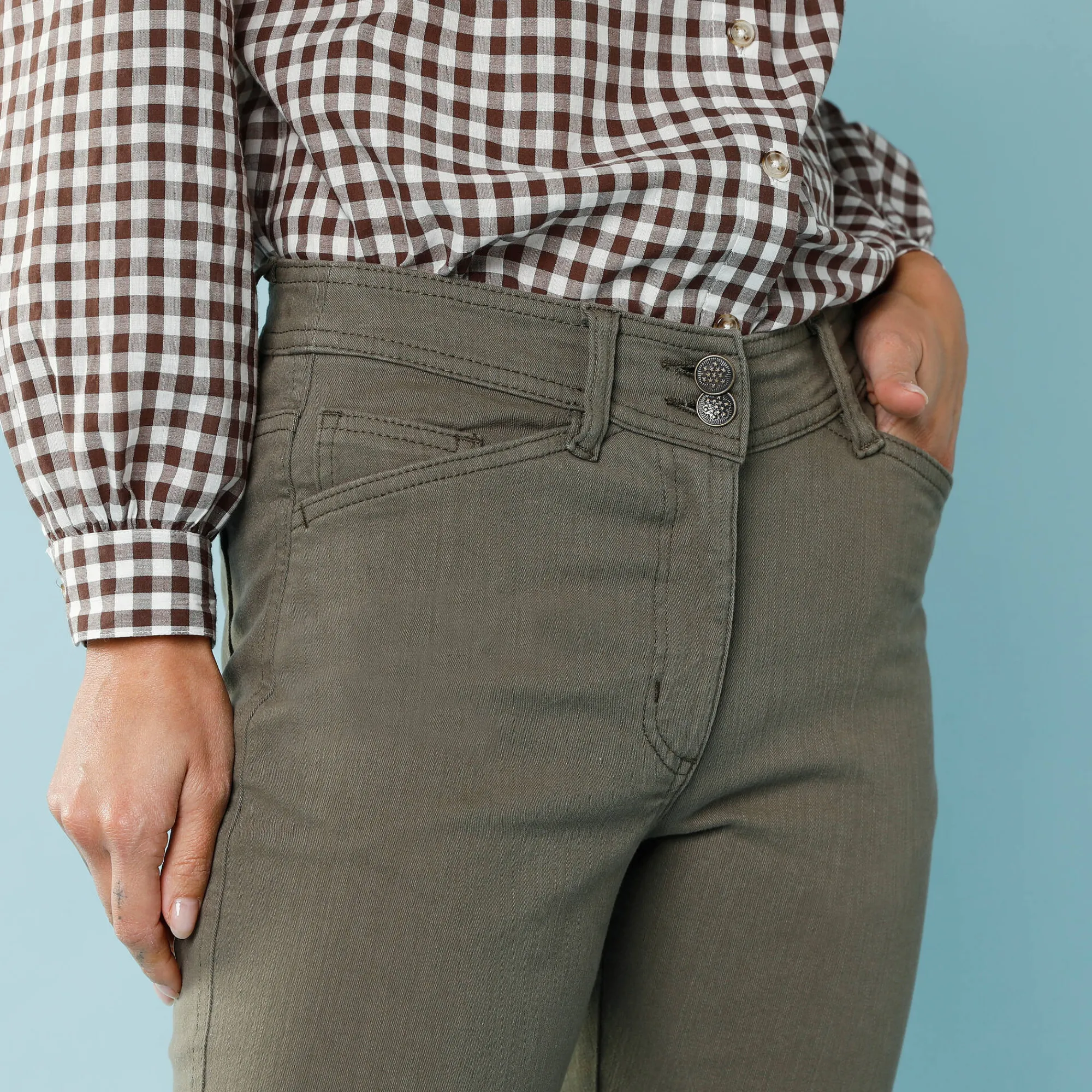 Broek<Blancheporte Rechte broek met deelnaden, speciaal voor kleine lengtes olijfgroen