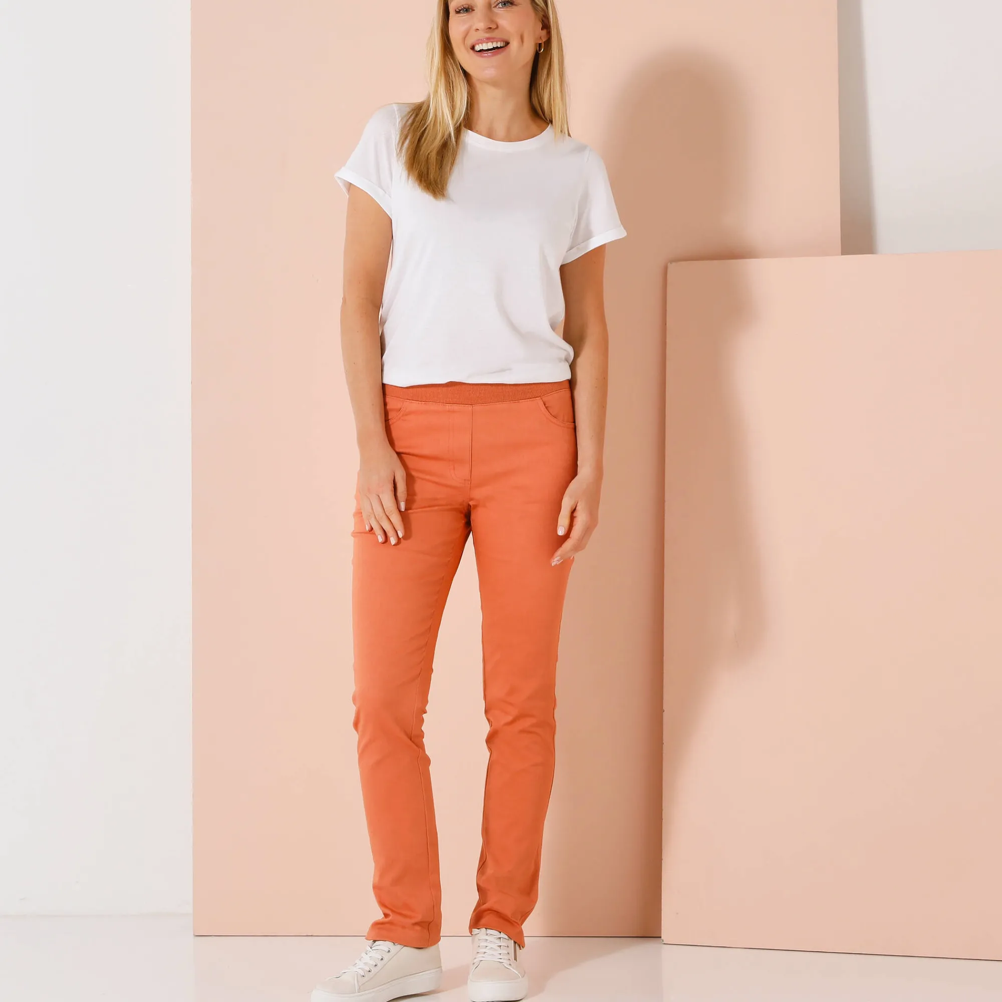 Broek<Blancheporte Rechte broek met elastische taille grijzig koraal