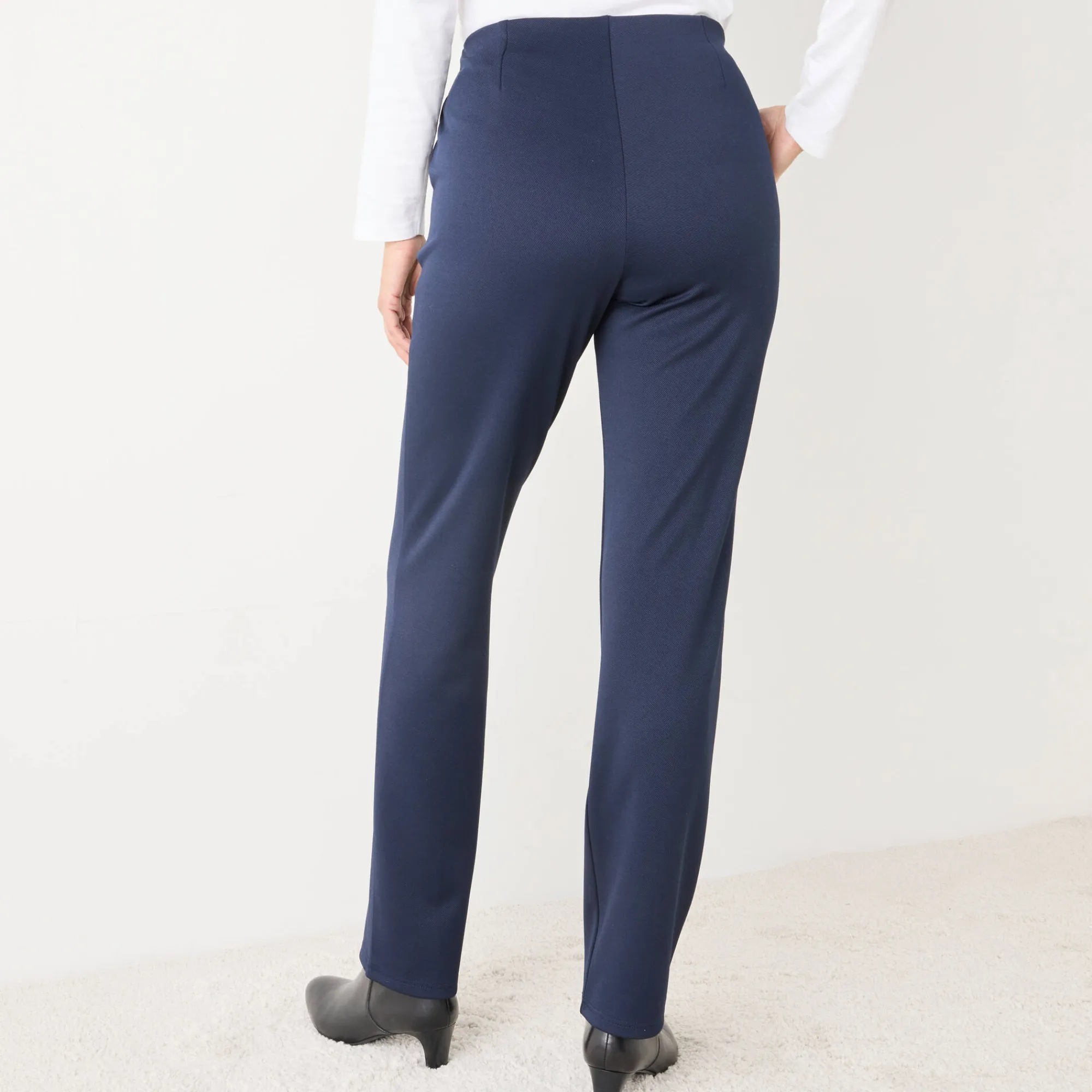 Broek<Blancheporte Rechte broek met platte buik-effect, tricot marine