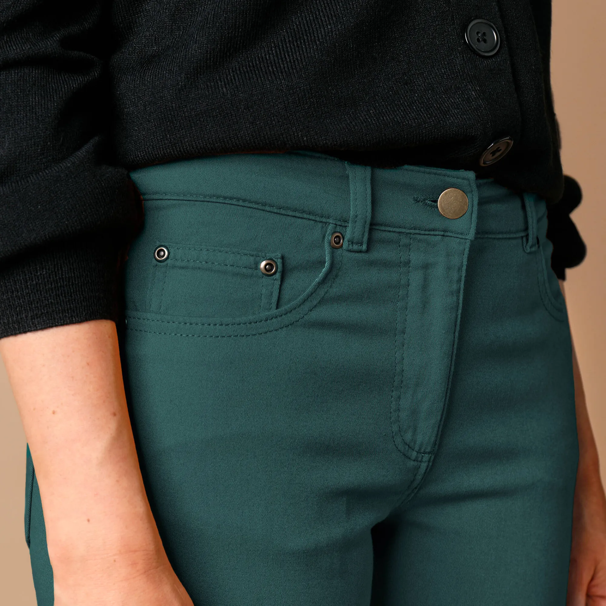 Broek<Colors&Co Rechte stretchbroek dennengroen