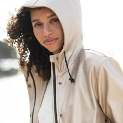 Parka En Donsjas<Blancheporte Regenjas in toile cirée van gerecycleerd polyester(**) GLANZEND BEIGE