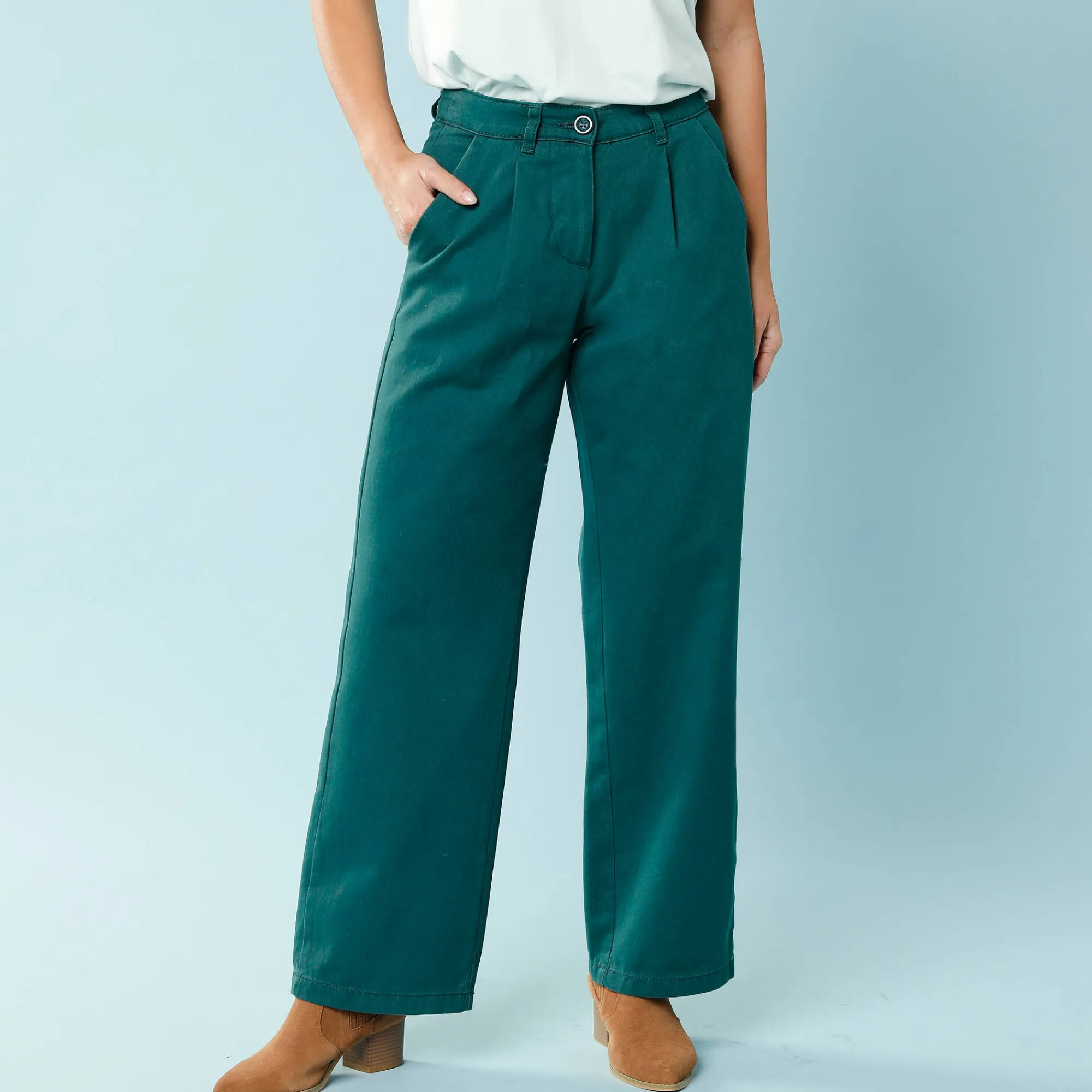 Broek<Blancheporte Ruime, rechte broek, speciaal voor kleine lengtes dennengroen