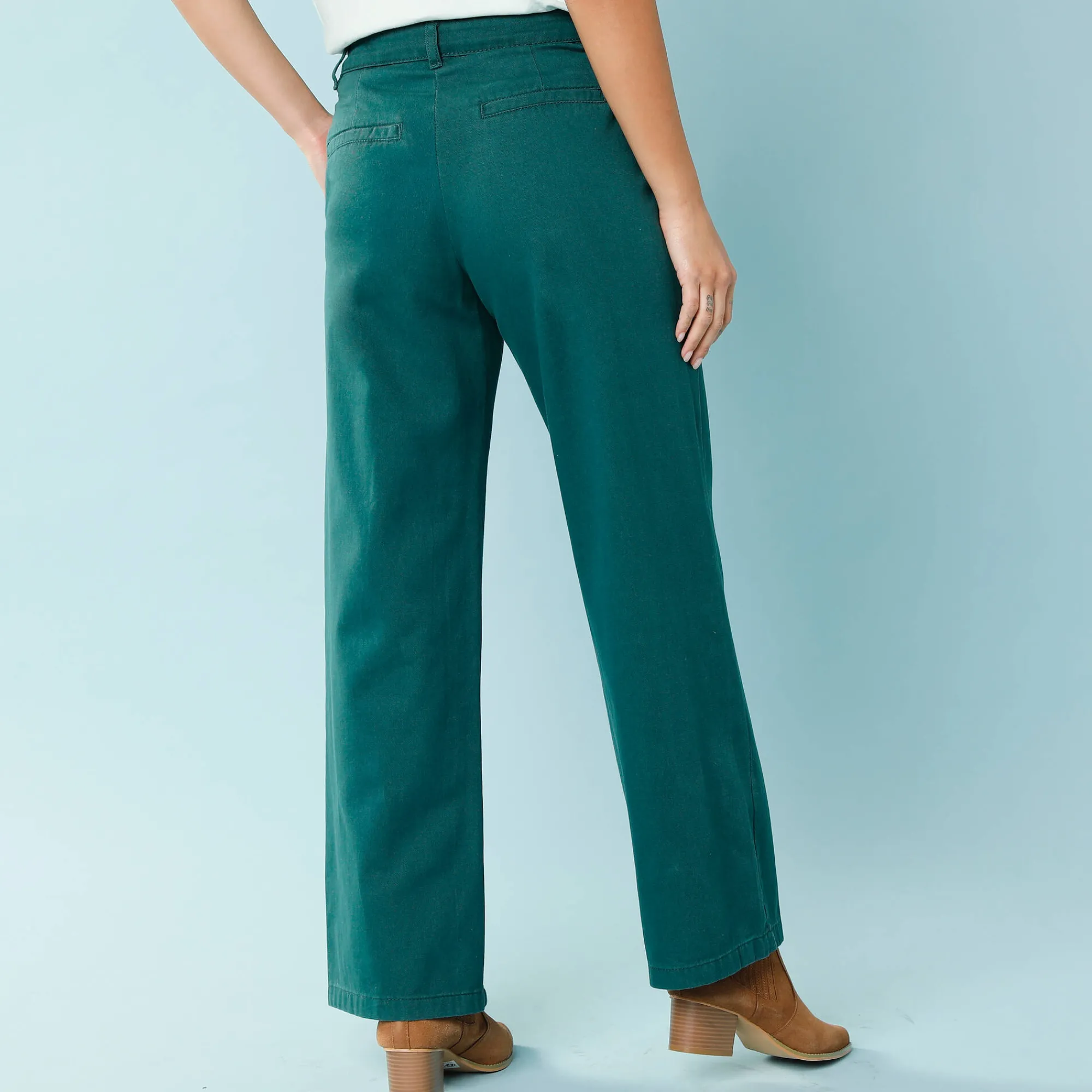 Broek<Blancheporte Ruime, rechte broek, speciaal voor kleine lengtes dennengroen
