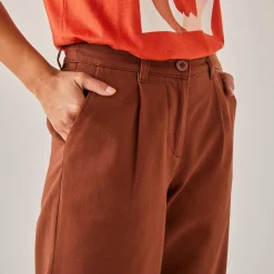 Broek<Blancheporte Ruime, rechte broek, speciaal voor kleine lengtes karamel