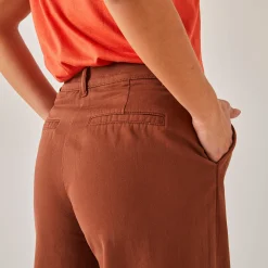 Broek<Blancheporte Ruime, rechte broek, speciaal voor kleine lengtes karamel