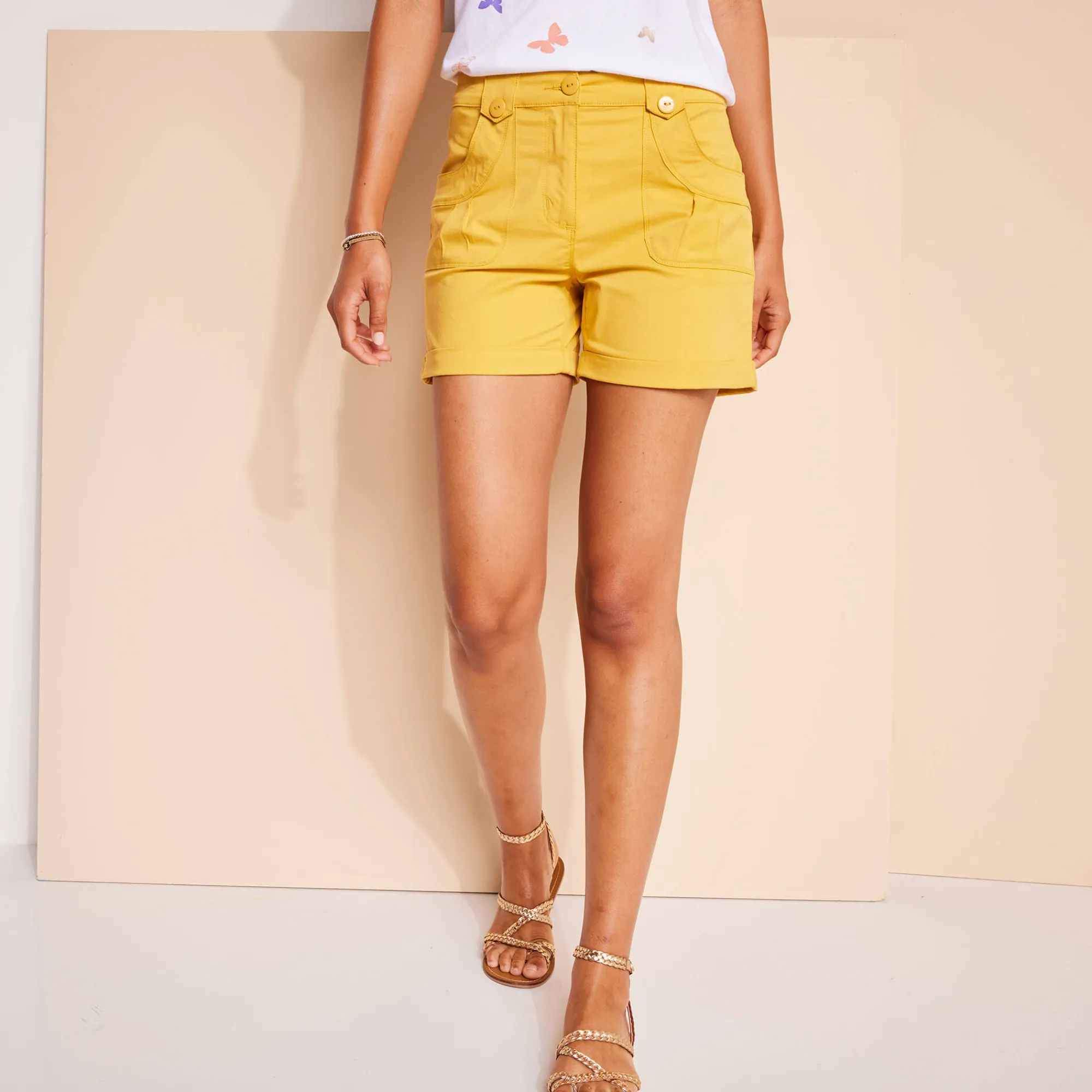 Short<Blancheporte Short in stretchkatoen saffraangeel
