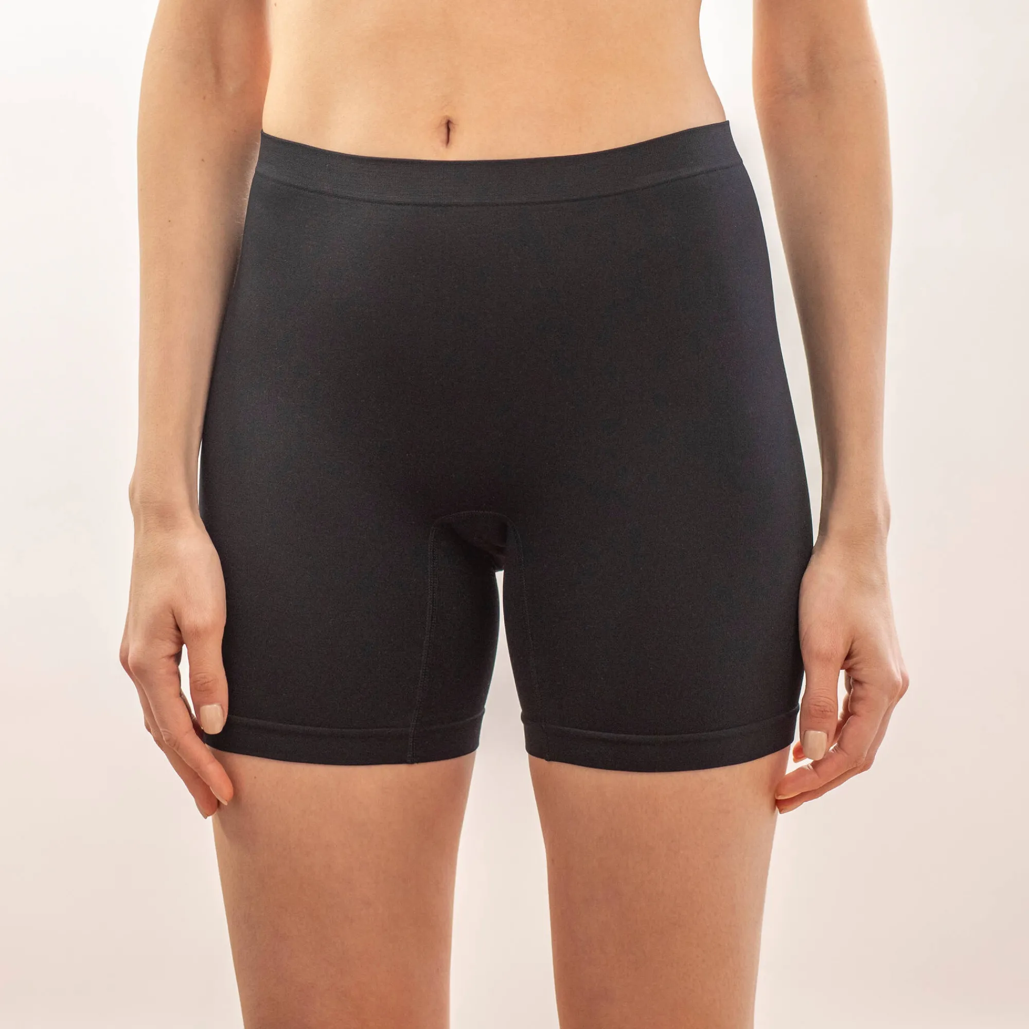 Slip En Shorty<Blancheporte Short in stretchtricot zonder beugels zwart