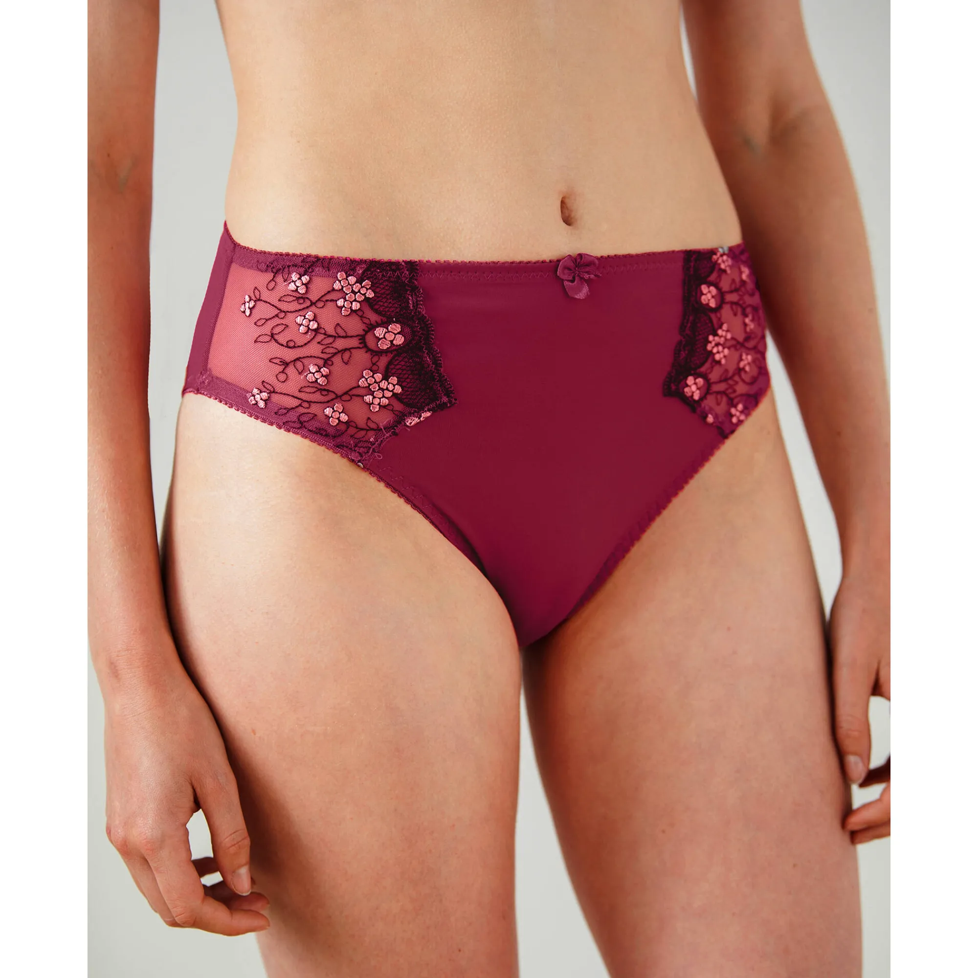 Slip En Shorty<Confidence Lingerie Slip in microvezel en geborduurde tule Caminata kersenrood