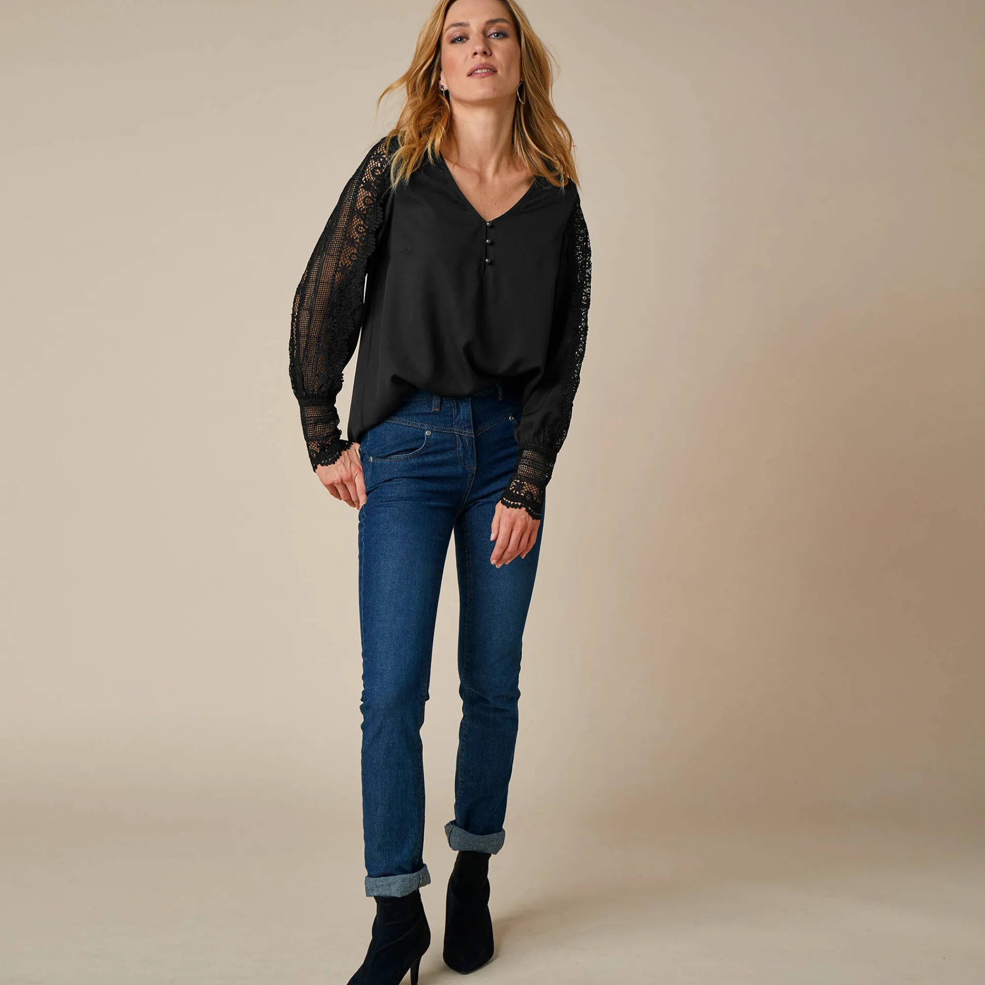 Feestoutfits Dames|Bloes En Tuniek<Blancheporte Soepele bloes met V-hals en lange mouwen, in macramé zwart