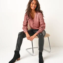 Feestoutfits Dames|Bloes En Tuniek<Blancheporte Soepele bloes met V-hals en lange mouwen, in macramé rozenhout
