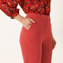 Broek<Blancheporte Soepele slimbroek rood