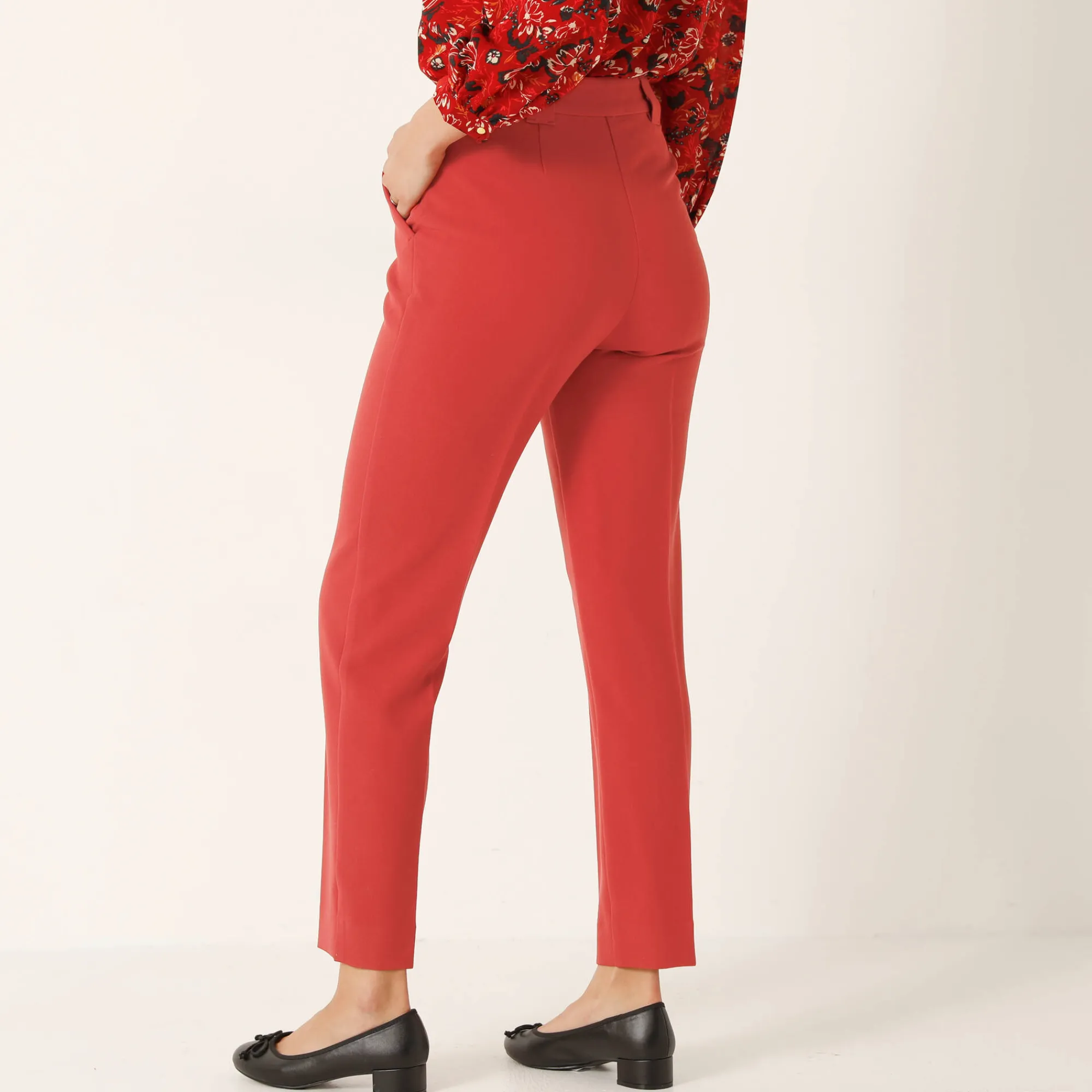 Broek<Blancheporte Soepele slimbroek rood