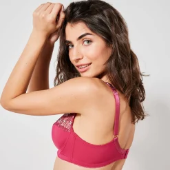 Feestelijke Lingerie|Beha<Confidence Lingerie Steungevende beha in microvezel Caminata - met beugels kersenrood