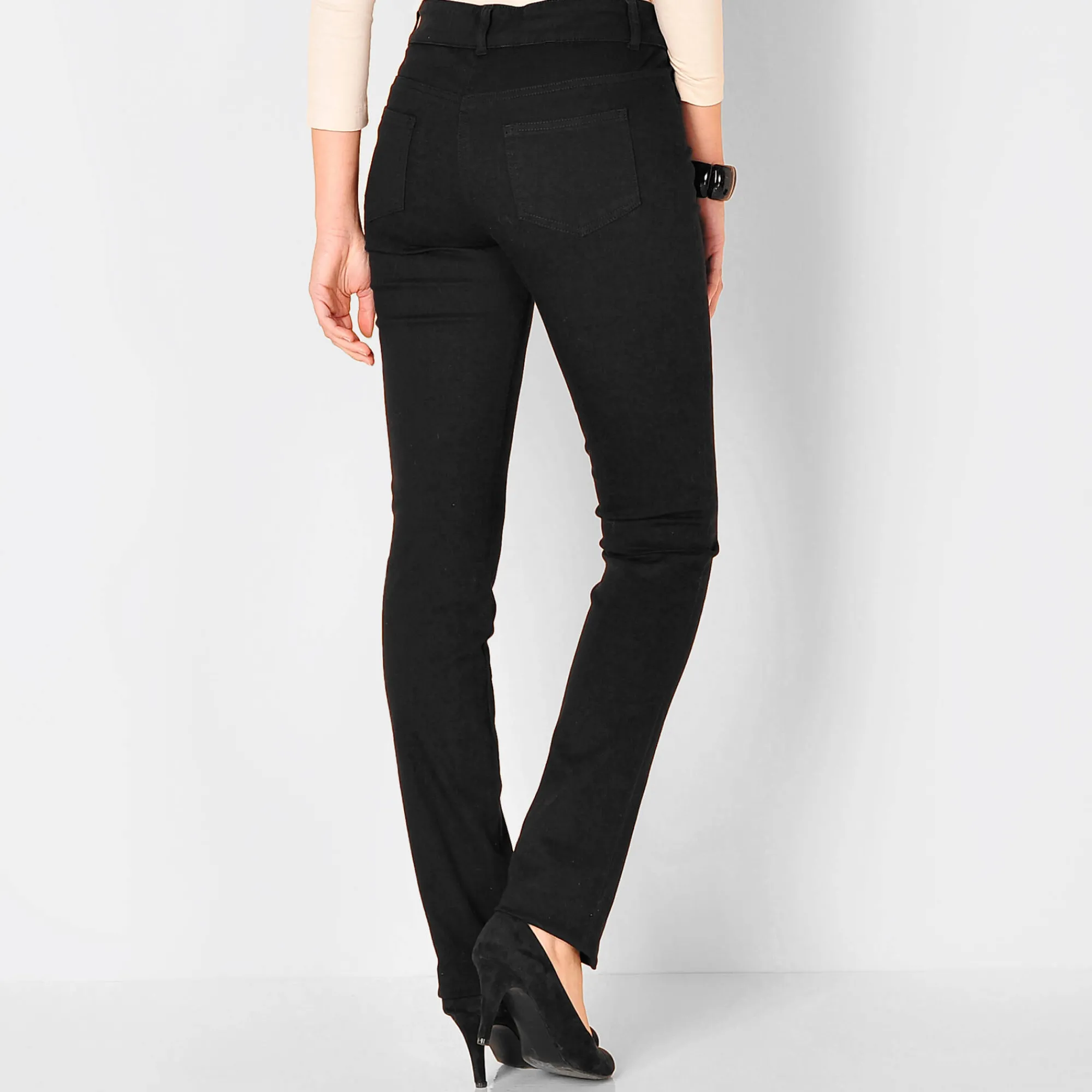 Broek<Colors&Co Steungevende broek voor kleine lengte, binnenpijplengte 75 cm zwart