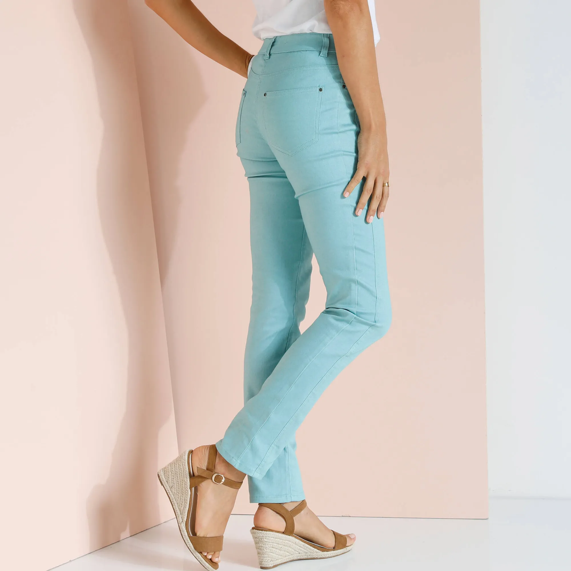 Broek<Blancheporte Stretchbroek met afslankende naden celadon