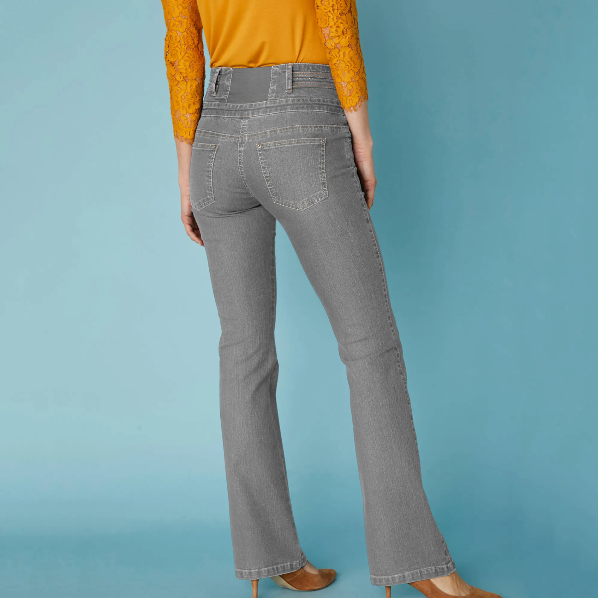Jeans|Broek<Blancheporte Stretchjeans in bootcutmodel met hoge taille - binnenpijplengte 78 cm grijs