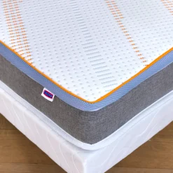 Topdekmatras<Dodo Topdekmatras in schuim van hoge kwaliteit, latexeffect wit