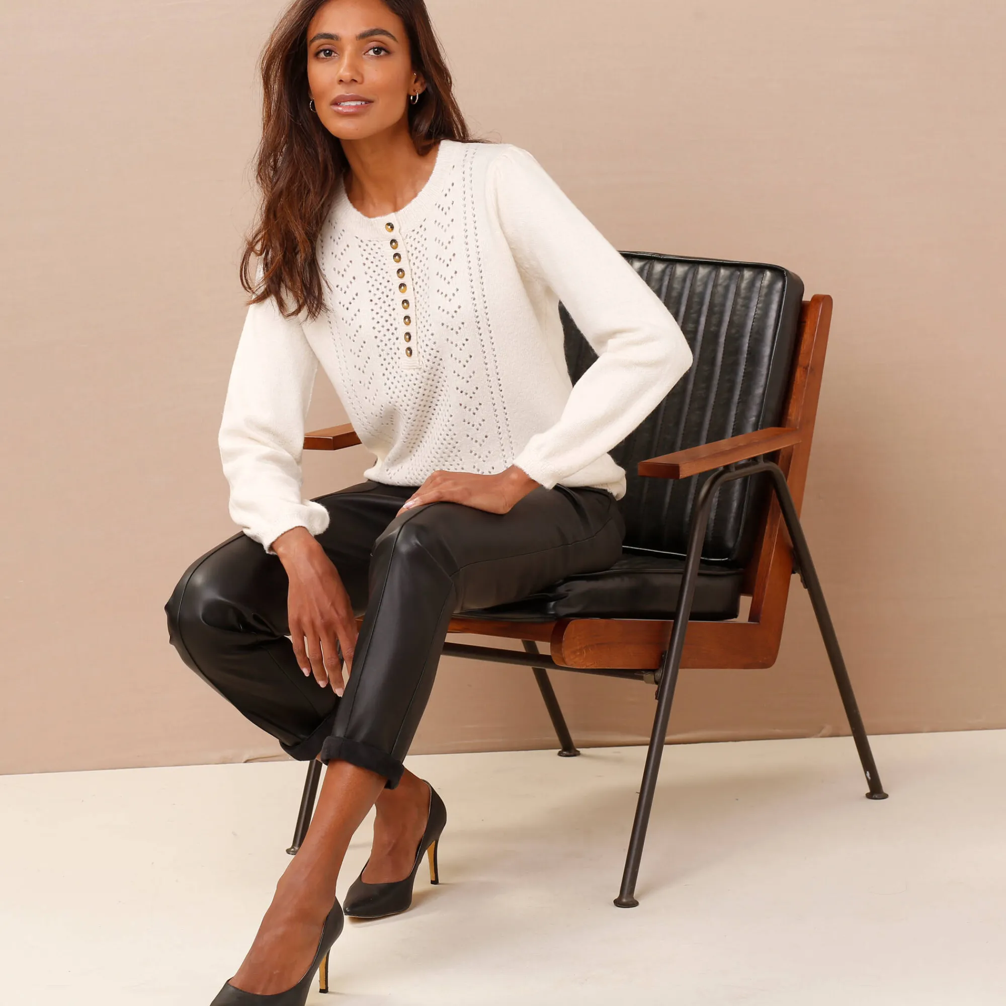 Trui En Vest<Blancheporte Trui in fantasietricot met Tunesische hals ecru
