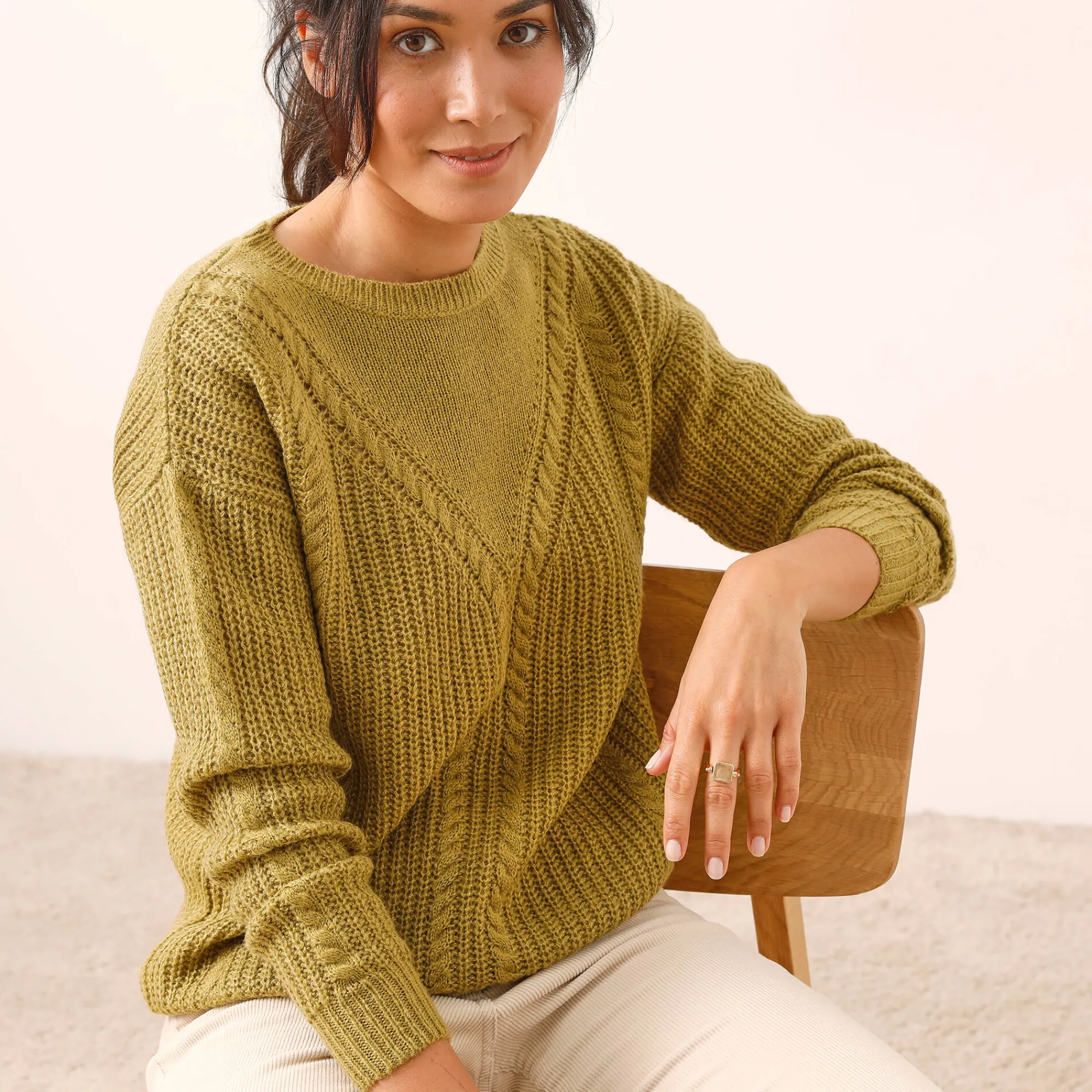 Trui En Vest<Blancheporte Trui met kabelmotieven - patenttricot mosgroen