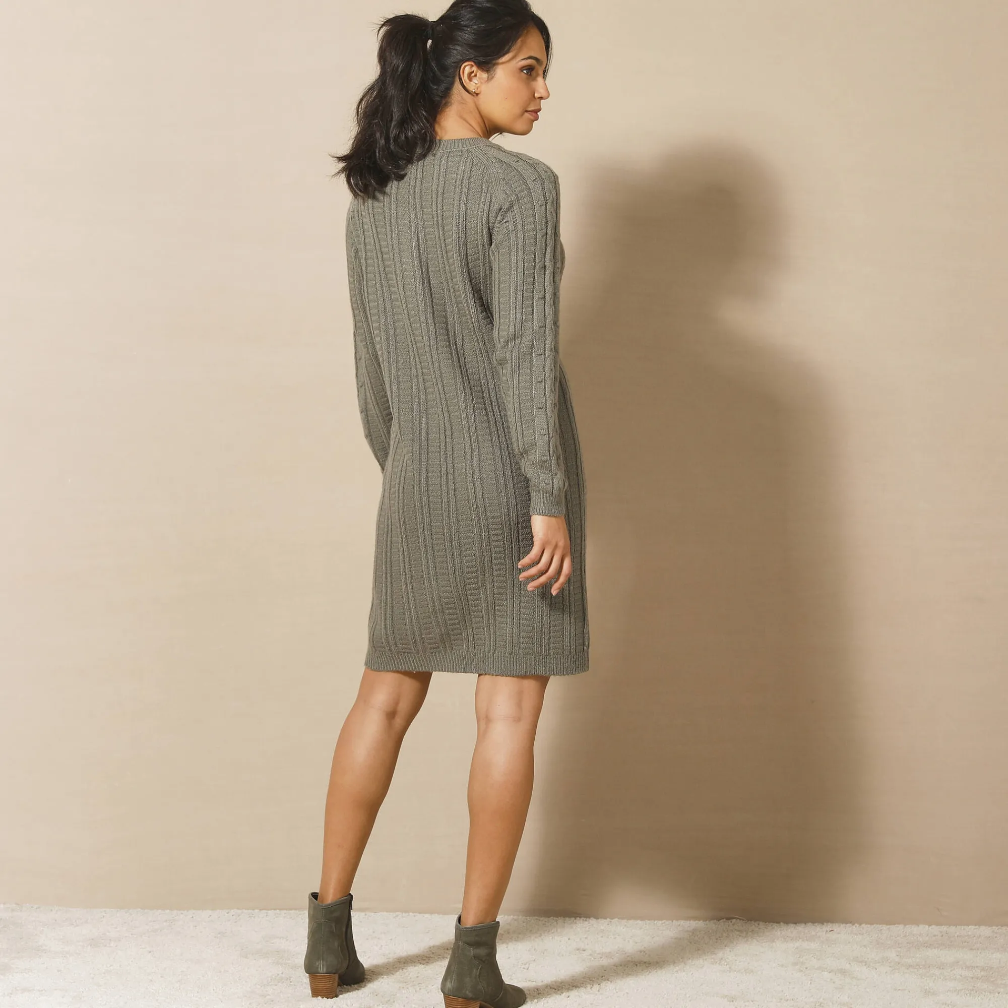 Jurk<Blancheporte Trui-jurk in kabeltricot kaki