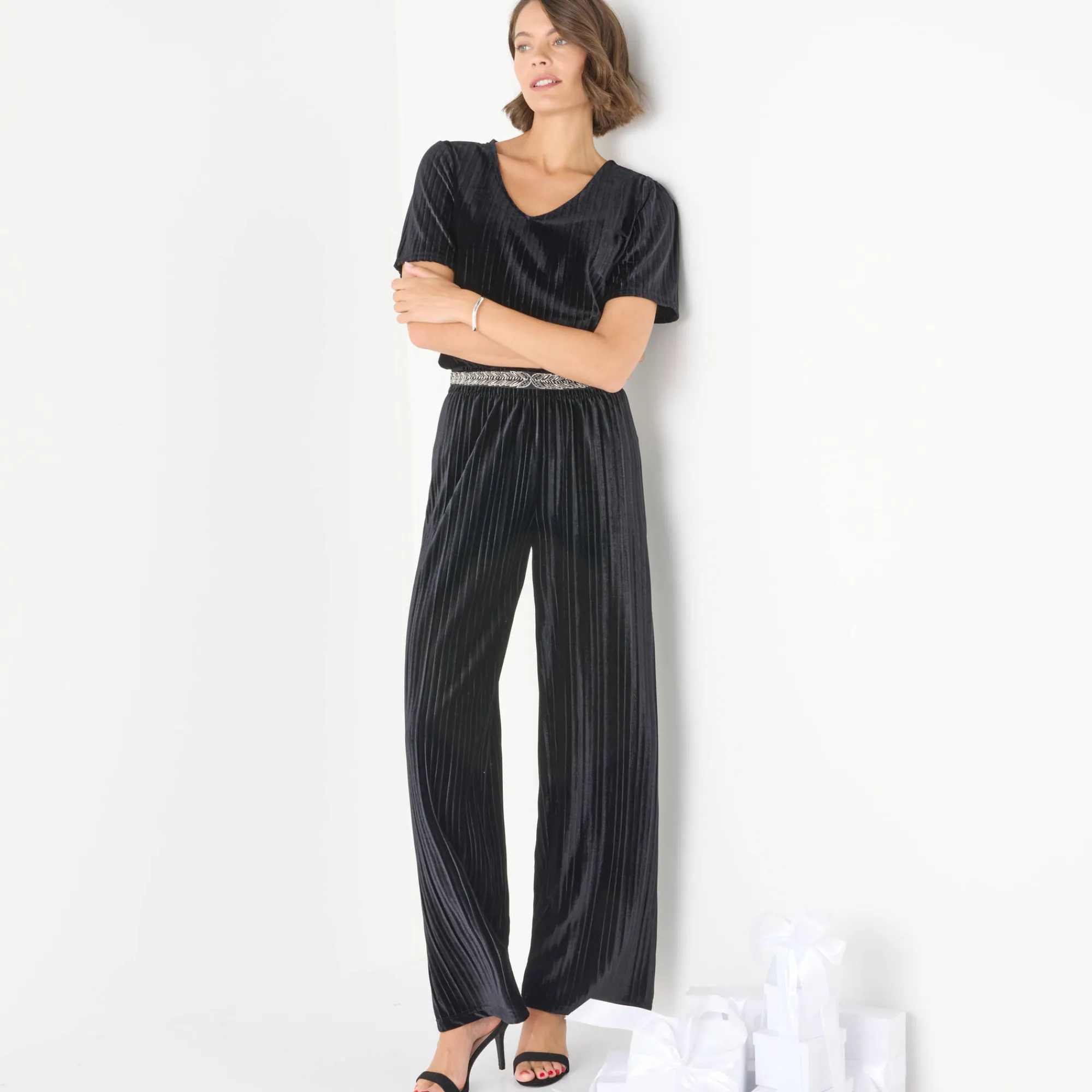 Feestoutfits Dames|T-Shirt En Topje<Blancheporte T-shirt in velours met reliëf, korte mouwen zwart